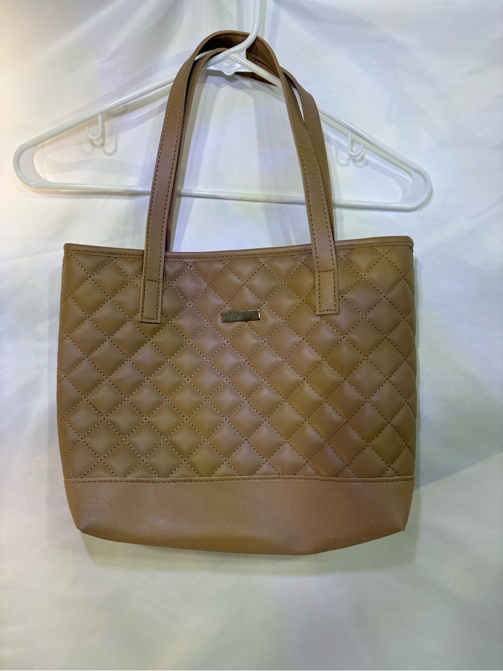 Quilted Tote Bag in Tan - Classic Everyday Carryall